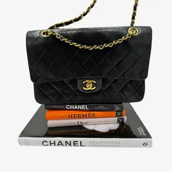 Vintage Authentic Chanel Lambskin medium Classic Double flap with 24k gold - Picture 3 of 16